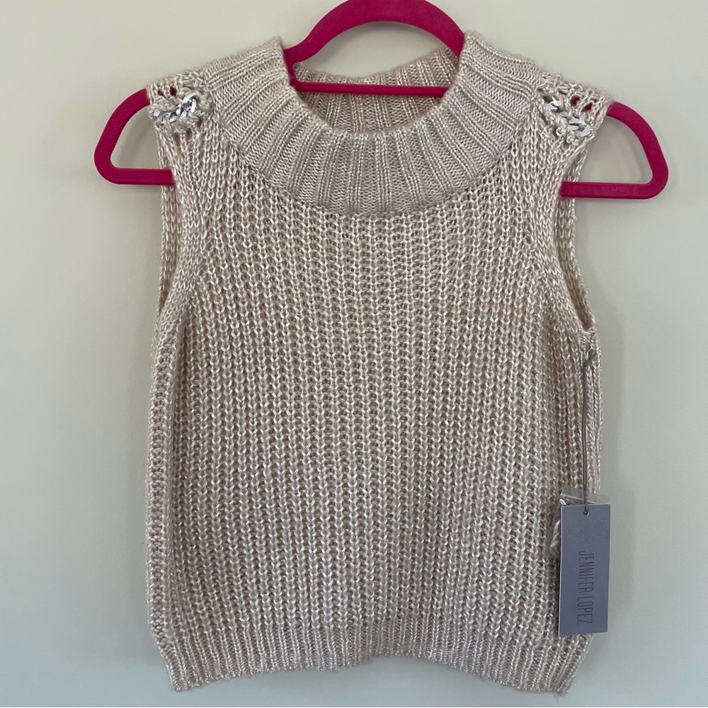 Jennifer Lopez Cropped Sleeveless Light Pink Sweater